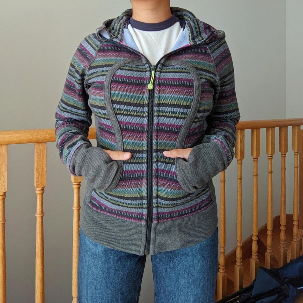 Lululemon zip up hoodie sweater - size xs-s